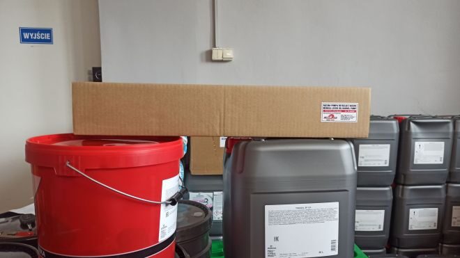 Pompa ręczna do oleju z beczki, Kraków.